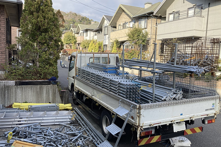 16：00　退勤（現場により早上がりも）